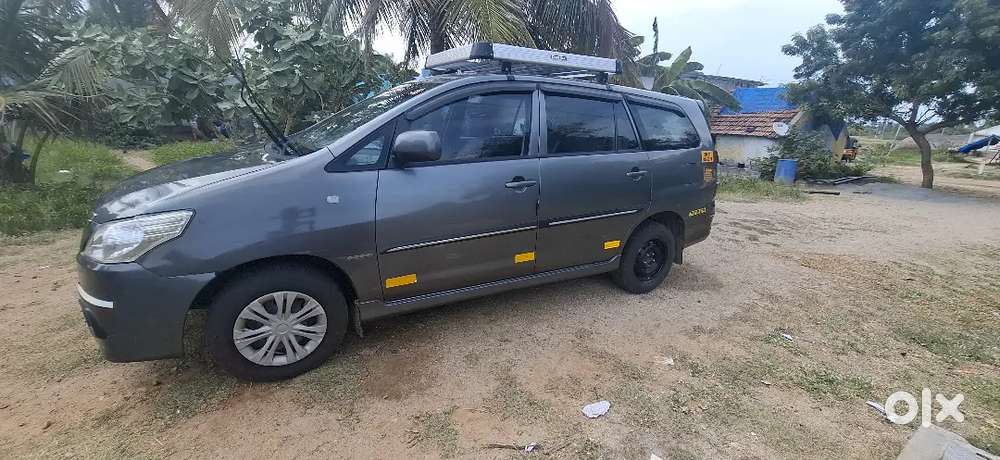 Toyota Innova 2012 Diesel 325000 Km Driven
