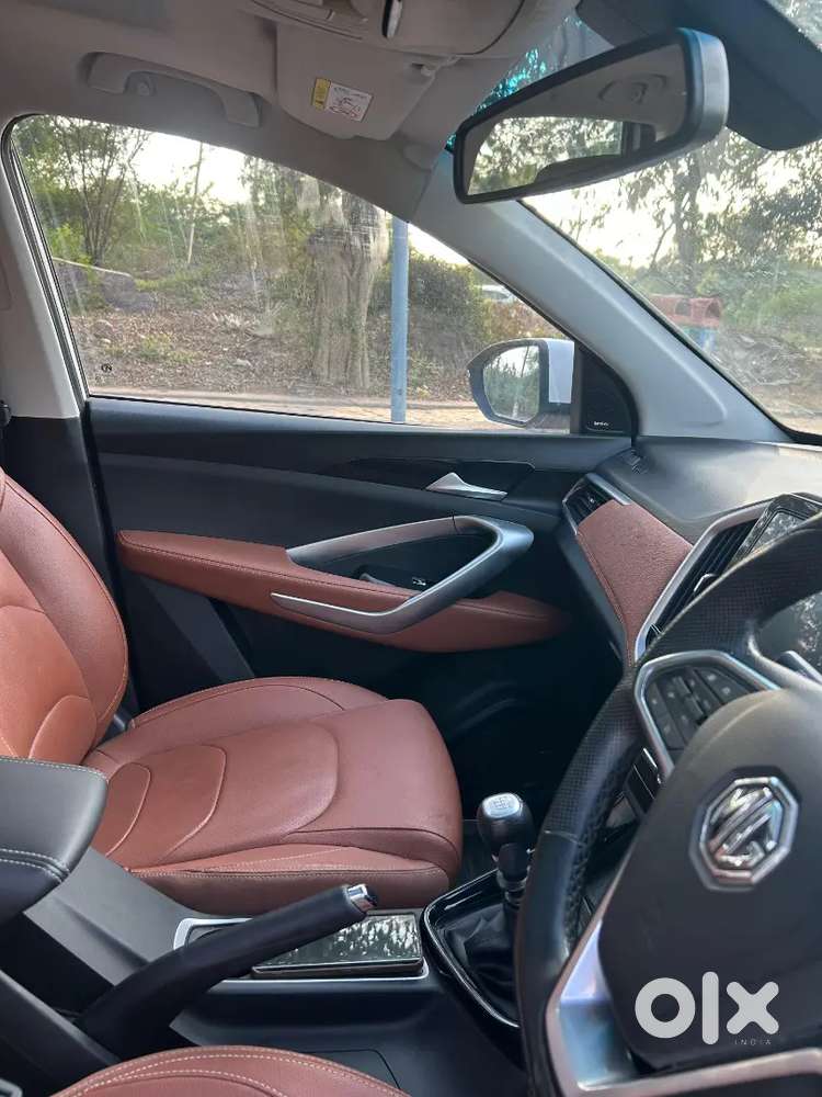 Mg Hector Plus Sharp Diesel Mt Turbo 7 Seater