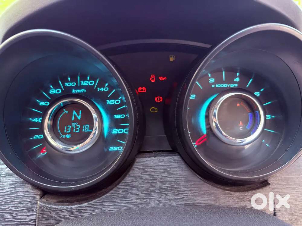 Mahindra Xuv500 2016 Diesel 137718 Km Driven