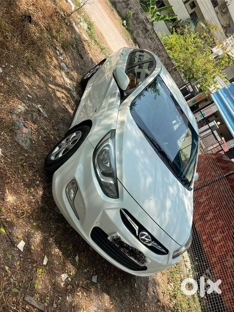 Hyundai Verna 2012