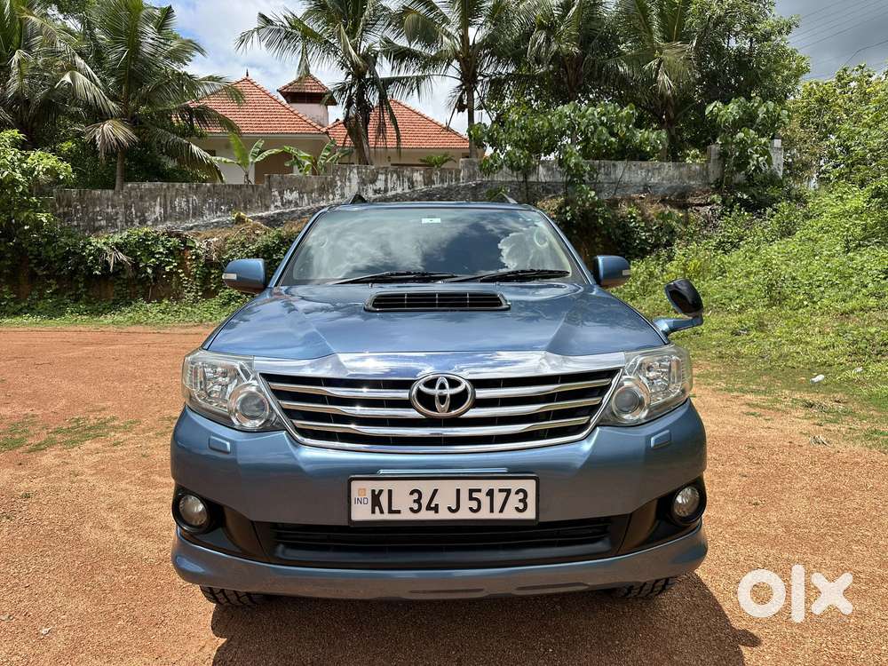 Toyota Fortuner 2011-2016 4x2 At, 2012, Diesel