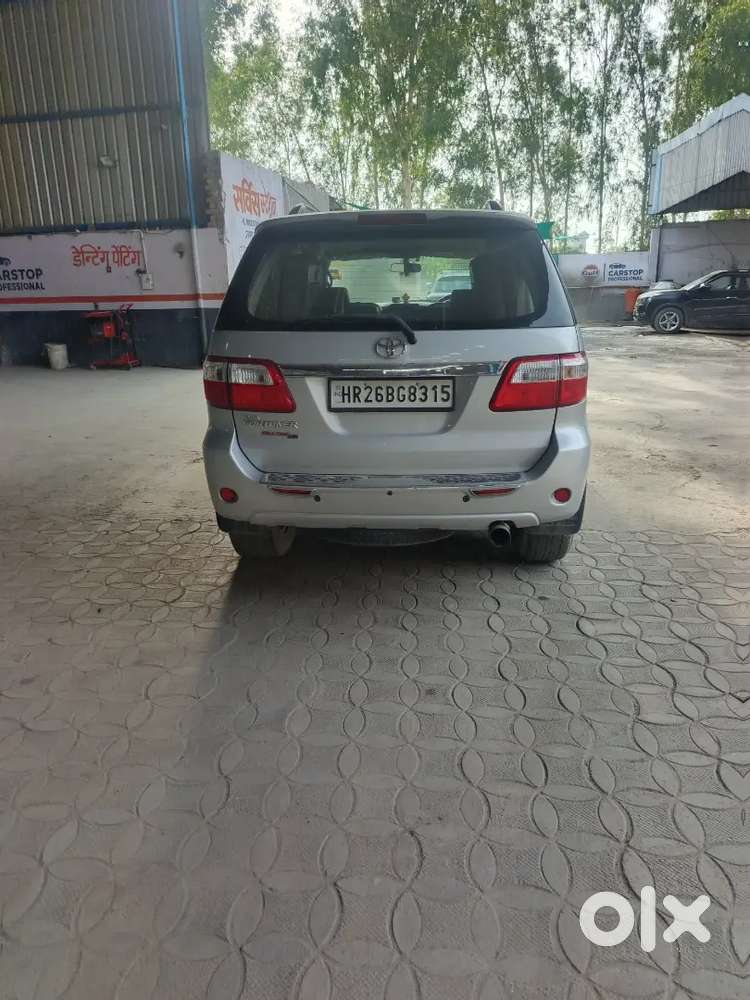 Toyota Fortuner 3.0 2011