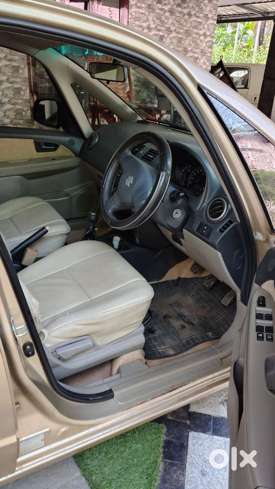 Maruti Suzuki Sx4 Vxi Bsiv, 2010, Petrol