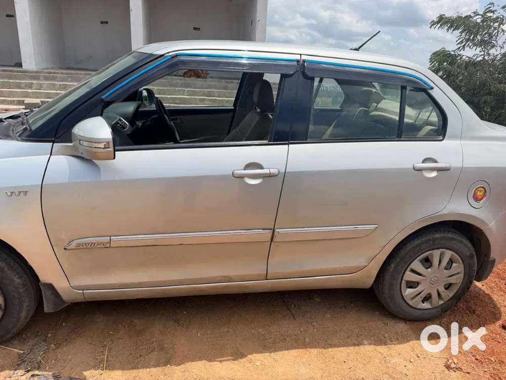 Maruti Suzuki Dzire 1.2 Vxi 2013