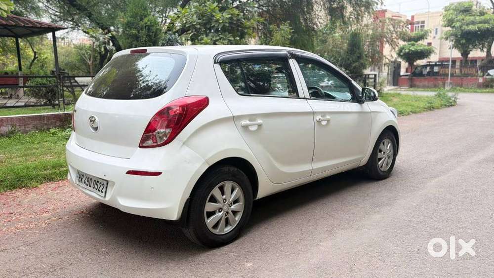 Hyundai I20 2015-2017 Sportz Option 1.4 Crdi, 2013, Petrol
