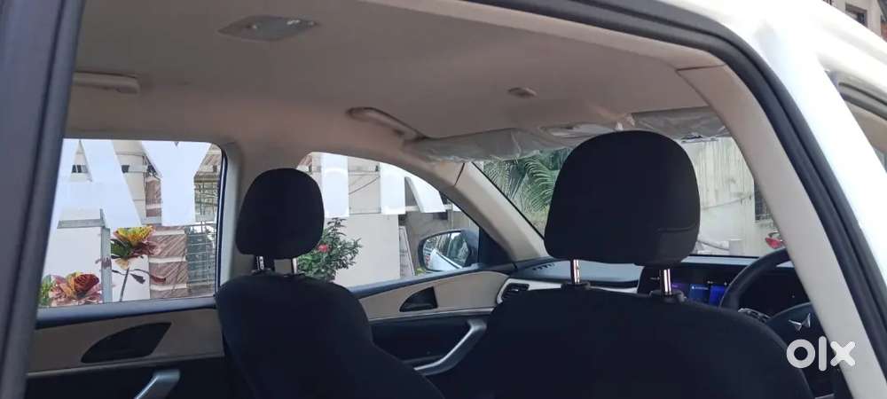 Mahindra Xuv700 2022 Diesel Well Maintained With Vip Registration