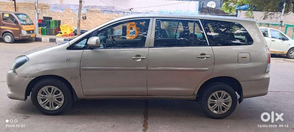 Toyota Innova 2.5 G4 Diesel 8-seater, 2011, Diesel