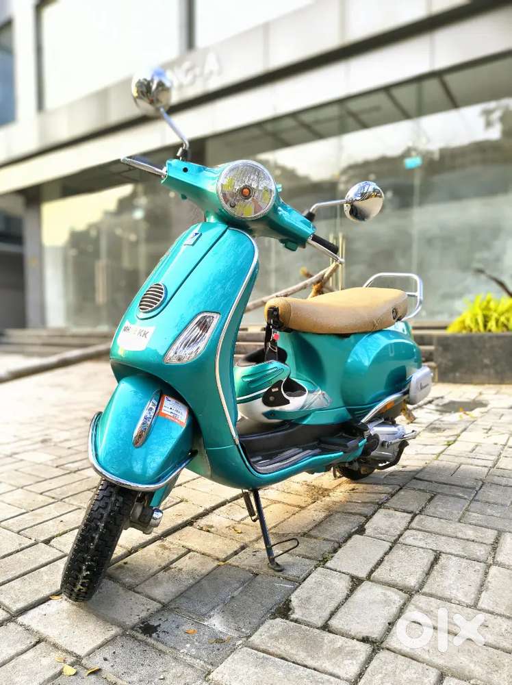 Vespa 125 in excellent condition, single Read description