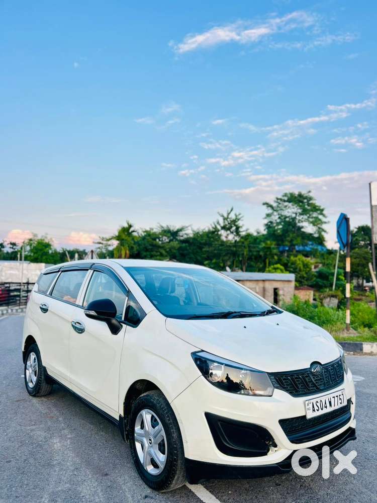 Mahindra Marazzo