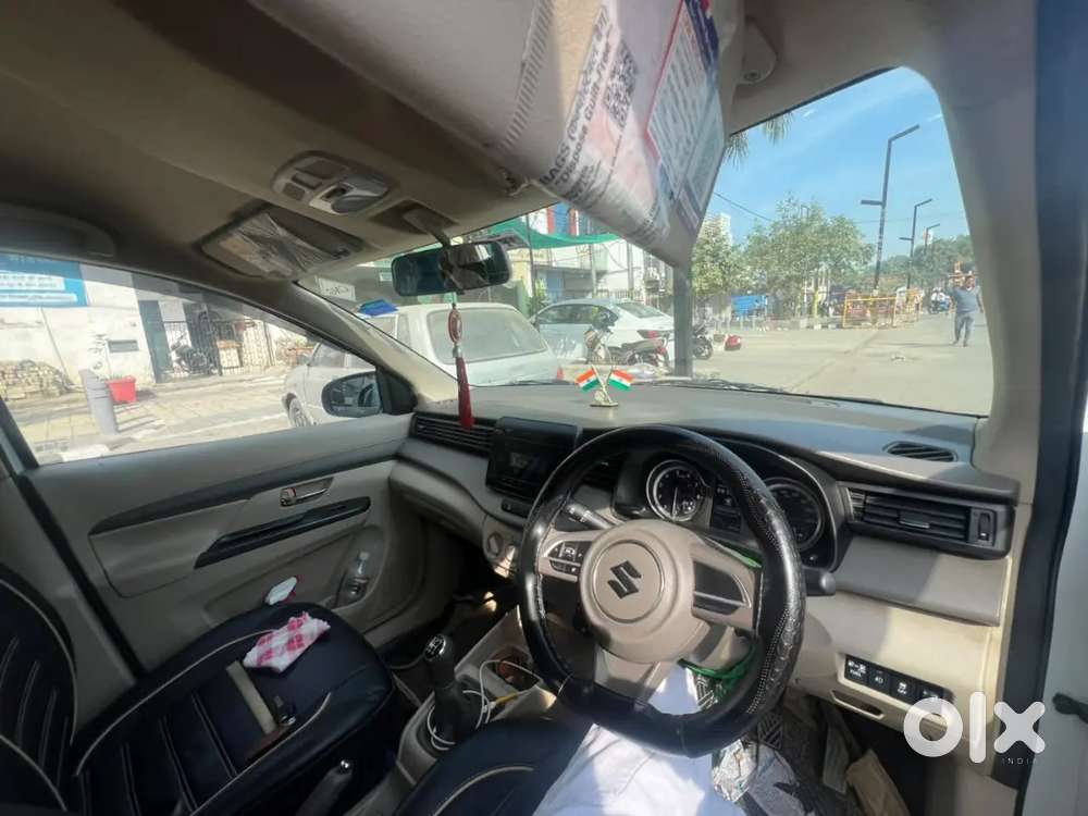 Maruti Ertiga Vxi 2025