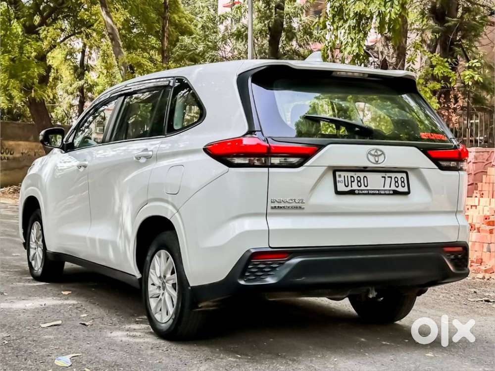 Toyota Innova Hycross 2.0 Gx 7 Str, 2025, Petrol