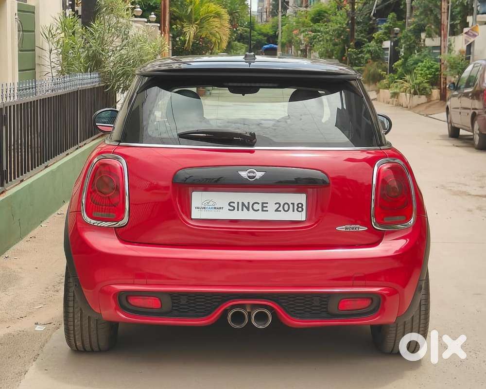Mini Cooper 3 Door John Works, 2017, Petrol