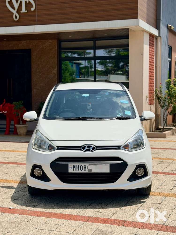 Hyundai Grand I10 Sportz, 2015, Petrol