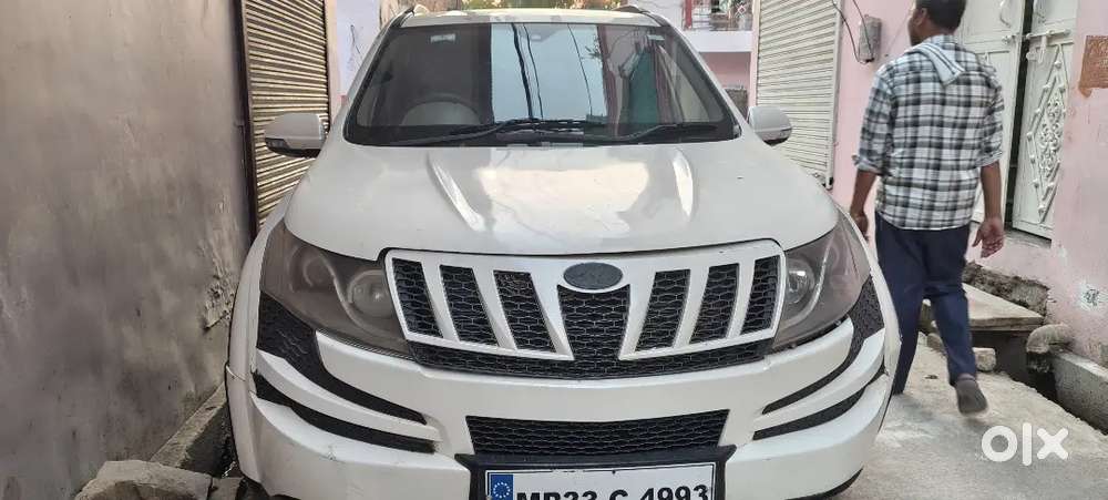 Mahindra Xuv500 2015