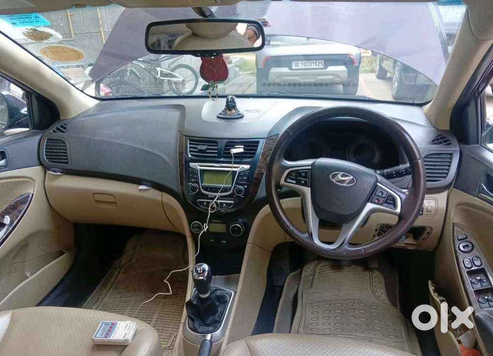 Hyundai Verna Fluidic 1.6 Vtvt Sx, 2011, Cng & Hybrids