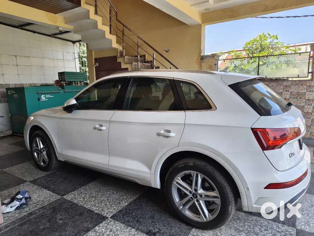 Audi Q5 2022 Showroom Condition