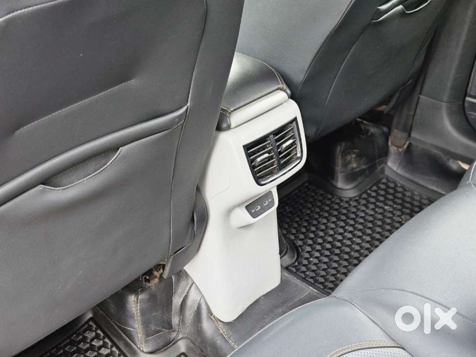 Skoda Kushaq Style 1.0l Tsi Mt, 2022, Petrol