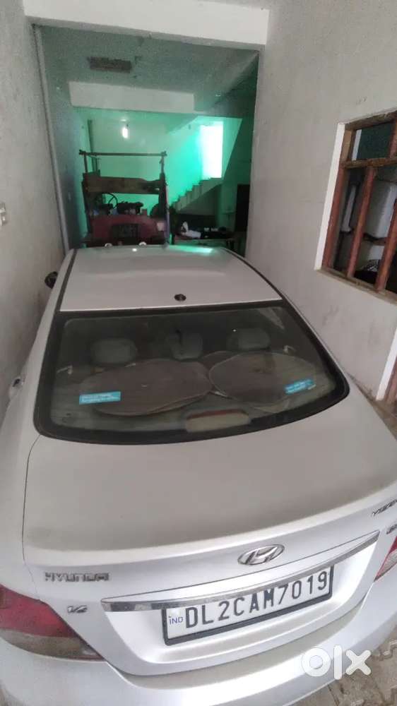 Hyundai Verna Fluidic 1.6 2012