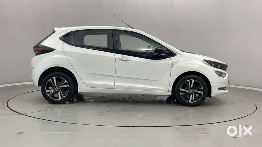 Tata Altroz Xz, 2020, Petrol