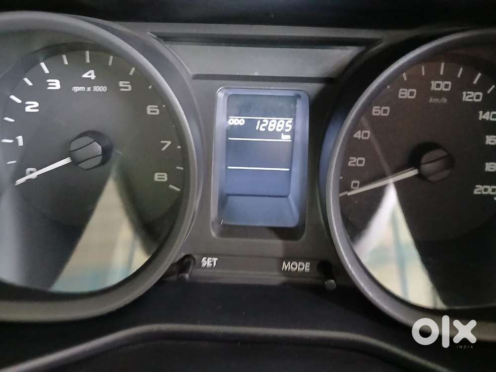 Nexon Petrol Automatic Look Like New