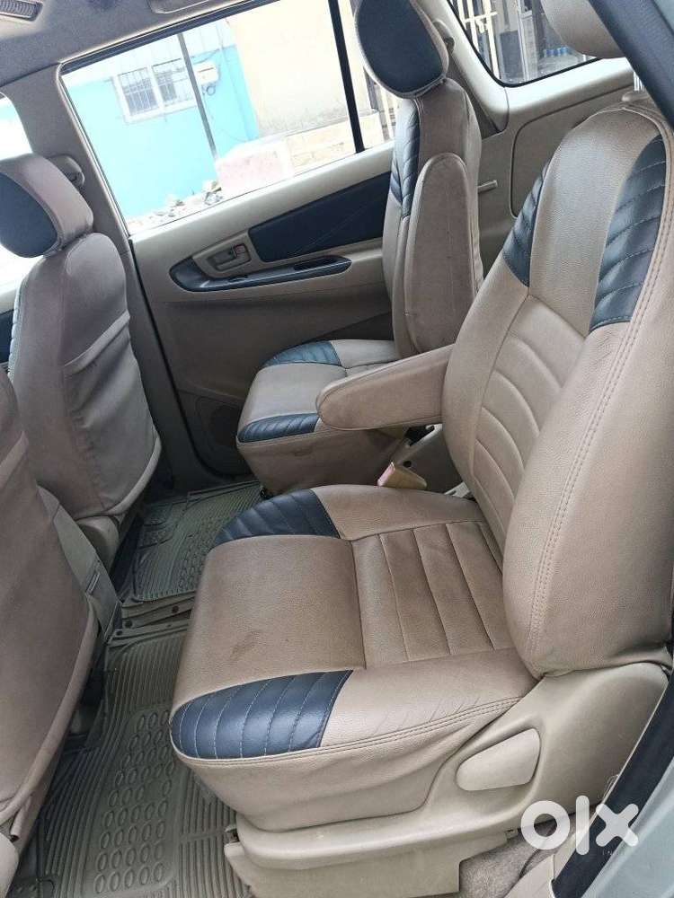 Toyota Innova 2.5 Z Diesel 7 Seater, 2006, Diesel