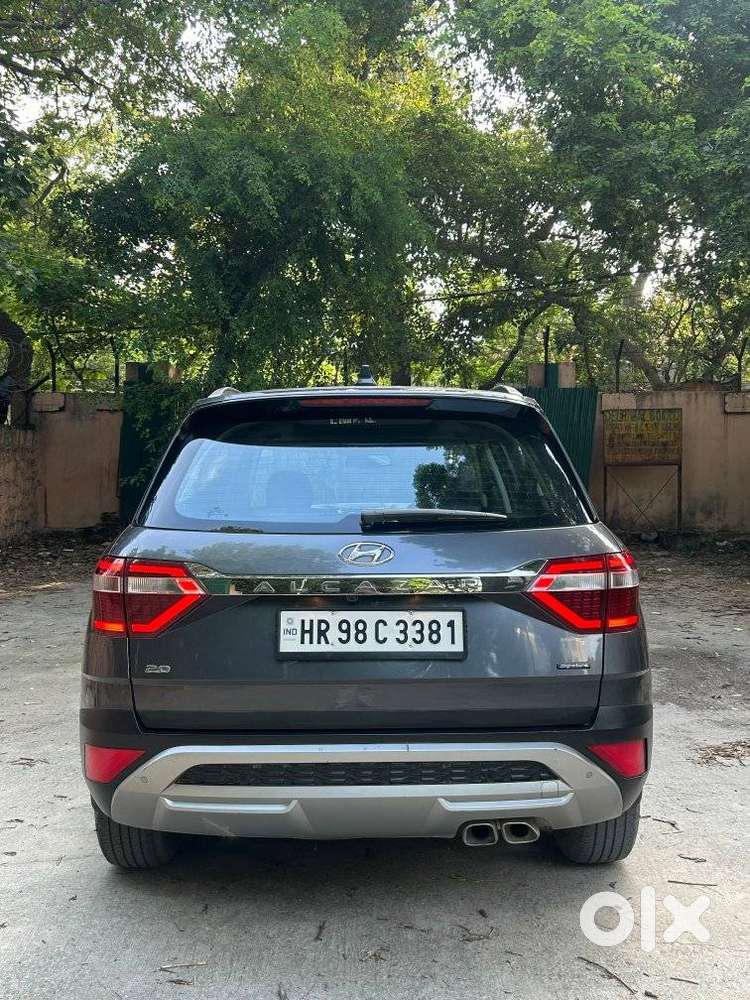Hyundai Alcazar 2.0 Signature (o) Petrol At 6 Str Dual Tone, 2022, P..