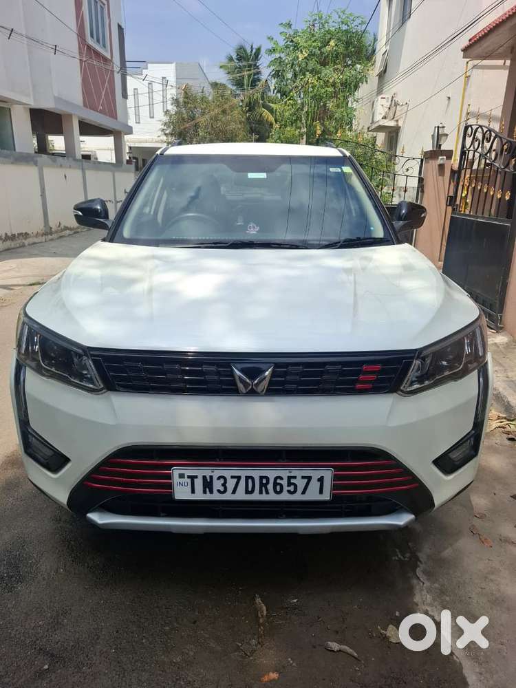 Mahindra Xuv300 W8, 2023, Petrol