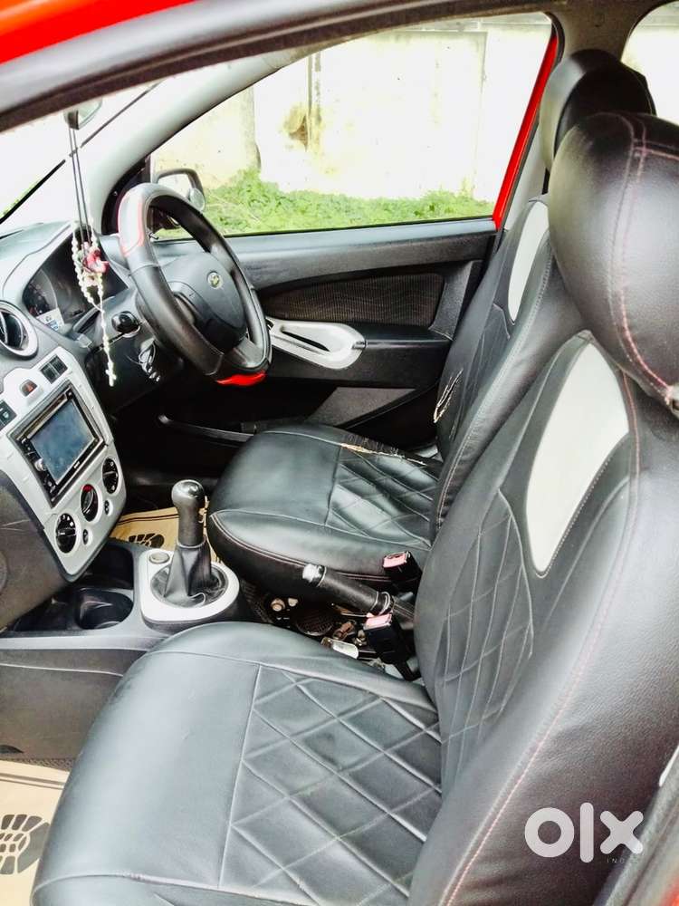 Ford Figo 2013 Petrol Titanium Well Maintained Car Showroom Quality