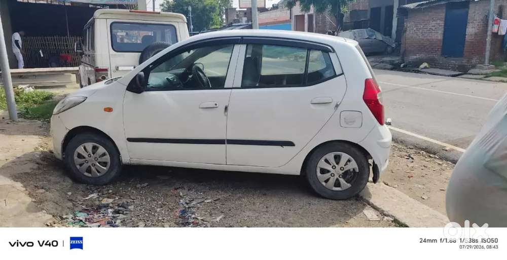 Hyundai I10 Sportz 2011 Petrol And Cng Both