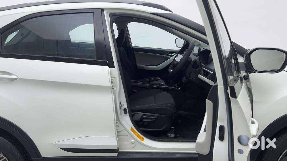 Tata Nexon Creative 1.2 Revotron Petrol 6 Mt, 2023, Petrol