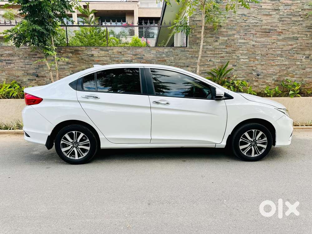 Honda City V Mt Exclusive, 2022, Petrol