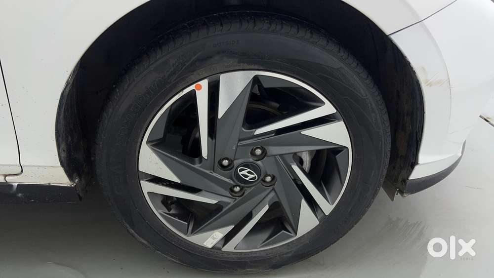 Hyundai I20 Asta (o) 1.2 Ivt, 2022, Petrol