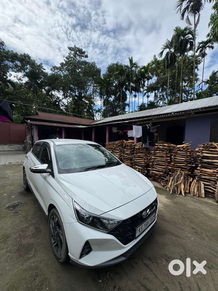 Family Car ,only 48 Thousand Run . Top Model .not A Singal Prblm ,1st