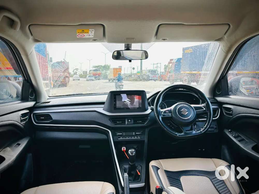 Maruti Suzuki Brezza 2024 Petrol 45000 Km Driven