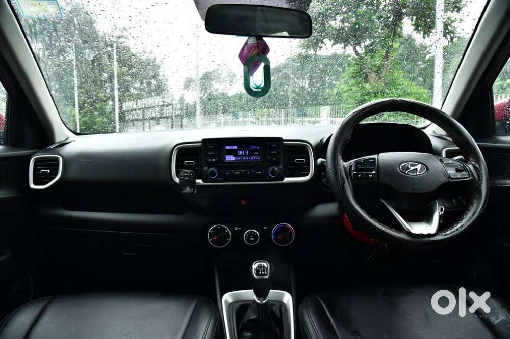 Hyundai Venue 1.0 S Turbo Imt, 2021, Petrol