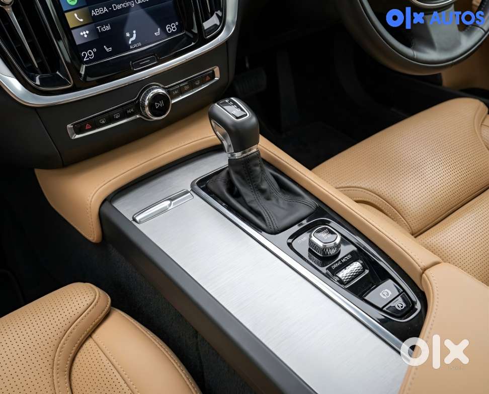 Volvo V90 Cross Country D5 Inscription, 2018, Diesel