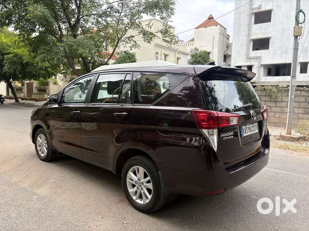 Toyota Innova Crysta 2.8 Gx At 8s, 2016, Diesel