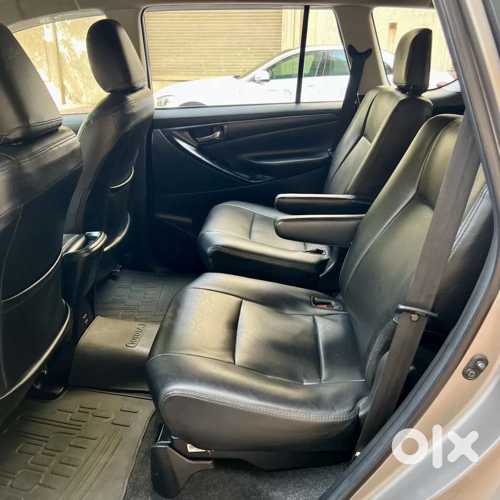 Toyota Innova Crysta [2020-ongoing] 2.4 Gx 7 Str, 2021, Diesel