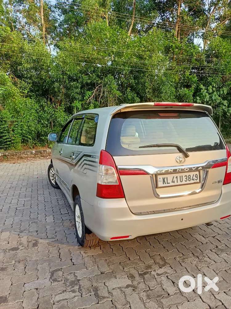 Toyota Innova 2014 Diesel 155000 Km Driven