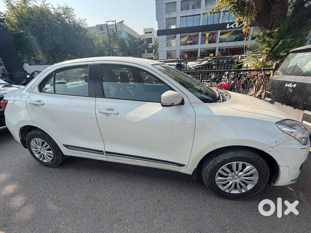Maruti Suzuki Dzire 1.2 Vxi, 2019, Petrol