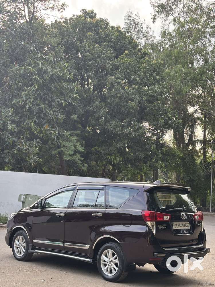 Toyota Innova Crysta 2.4 V 7 Str, 2017, Diesel