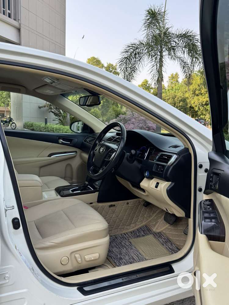 Toyota Camry Hybrid, 2017, Petrol