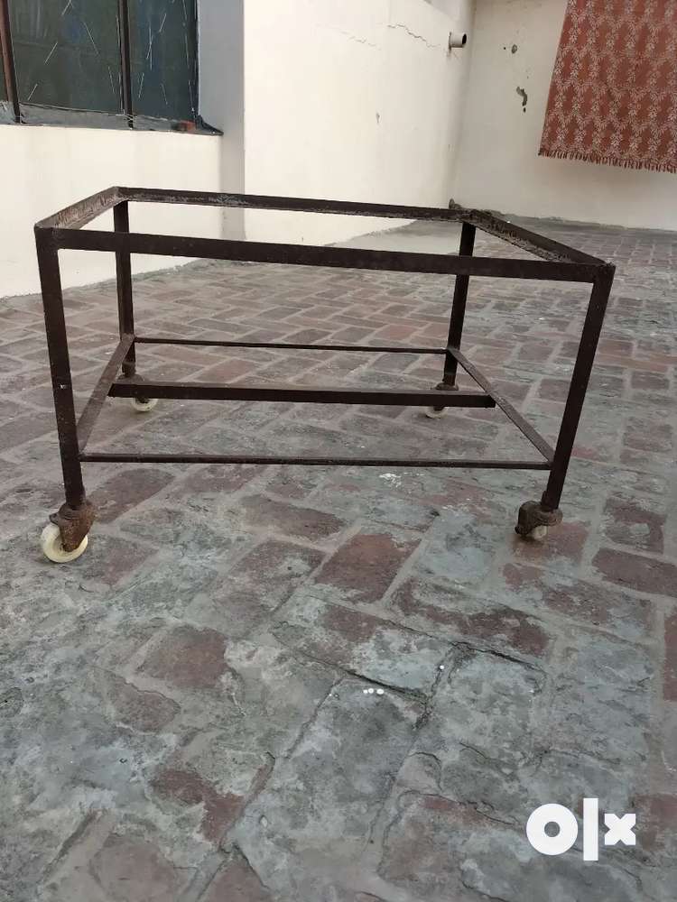 standing bike rack for apartment