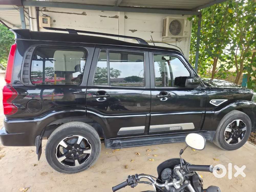 Mahindra Scorpio Classic 2.2 11/ 2023