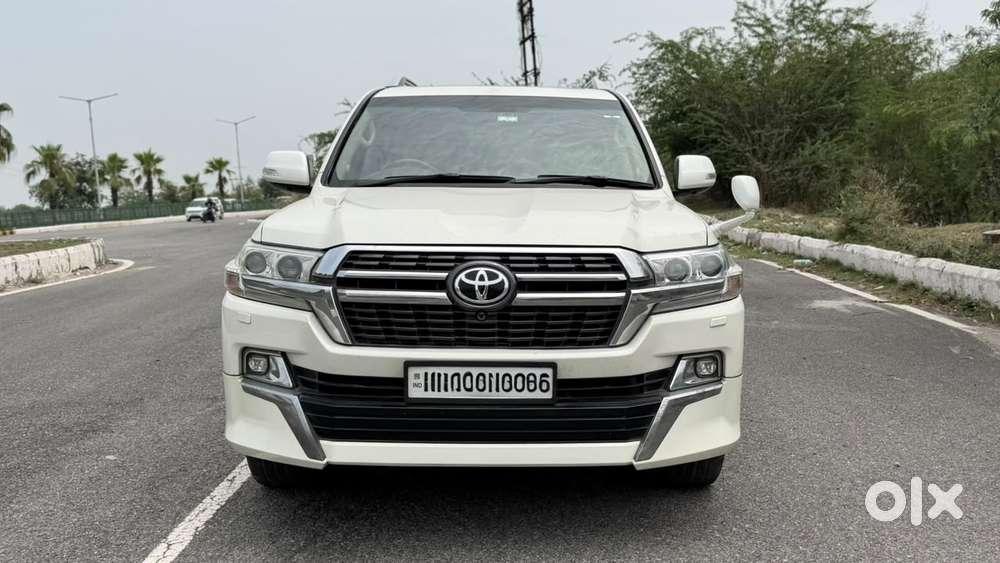 Toyota Land Cruiser [ ] 4.5 Vx Lc 200, 2015, Diesel