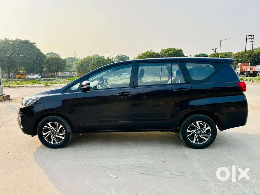 Toyota Innova Crysta 2.8 Gx At 7 Str, 2022, Diesel