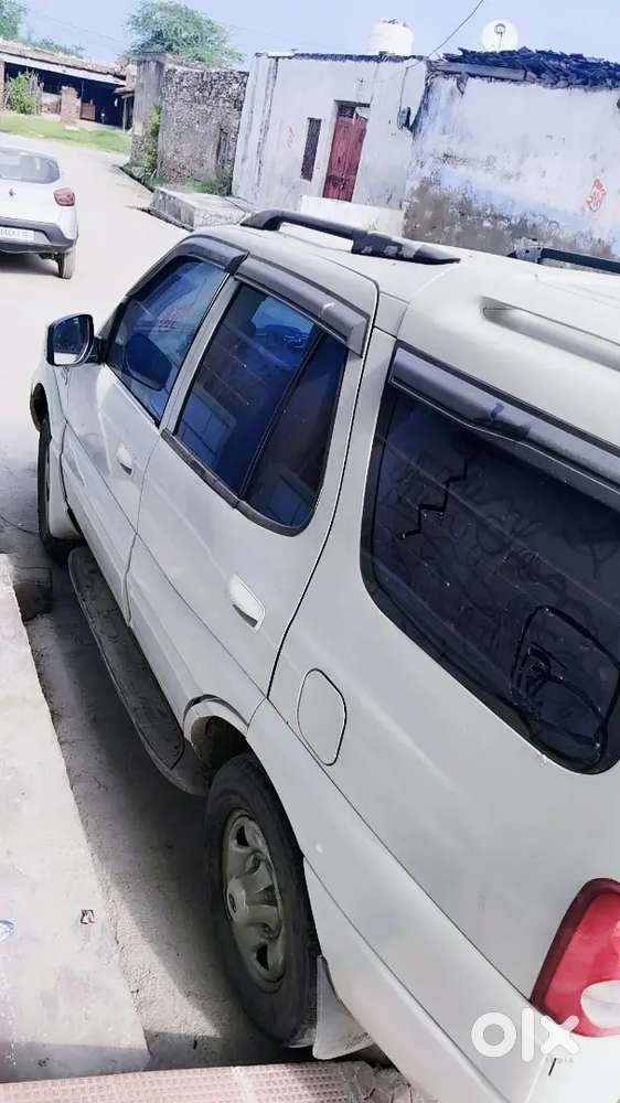 Tata Safari Dicor 2012