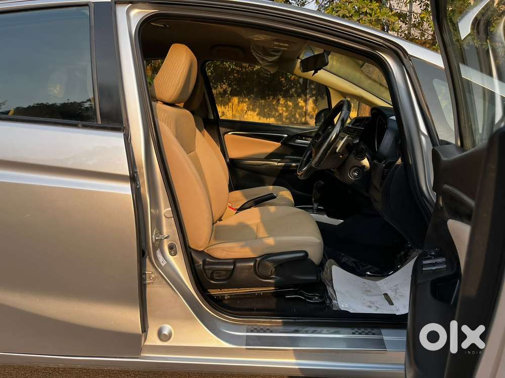 Honda Jazz V Cvt, 2015, Petrol