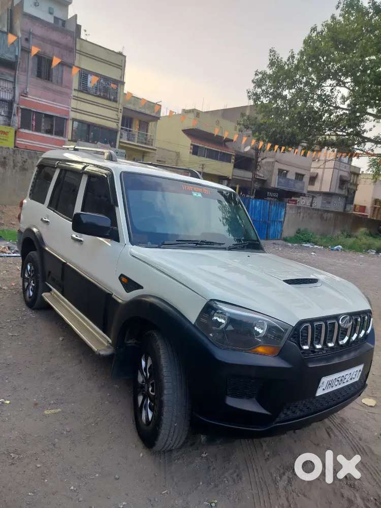 Mahindra Scorpio 2015 Diesel 98297 Km Driven