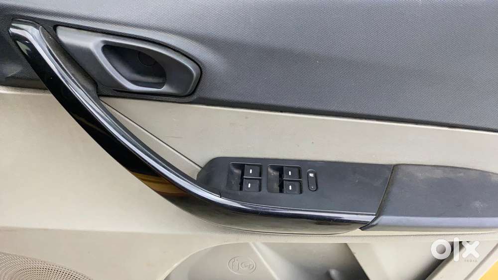 Tata Tiago 1.2 Revotron Xt, 2016, Cng & Hybrids